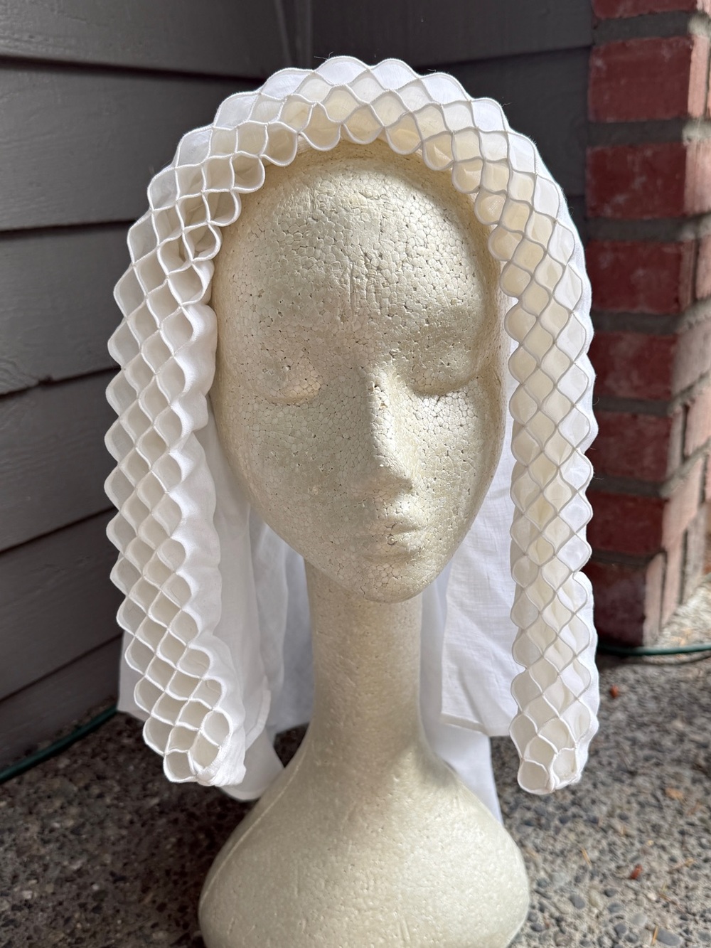 NEW Handmade Medieval Honeycomb Veil By Pijl Medieval Accessories of Denmark